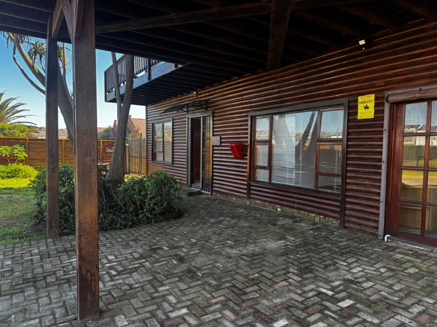 5 Bedroom Property for Sale in Kabeljauws Eastern Cape